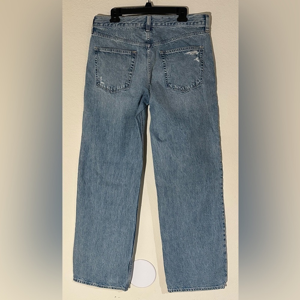 Women’s The Gap, Distressed Blue Jeans,size 12 T. - Picture 2 of 10
